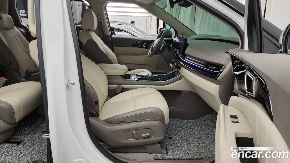Kia Canival 2025