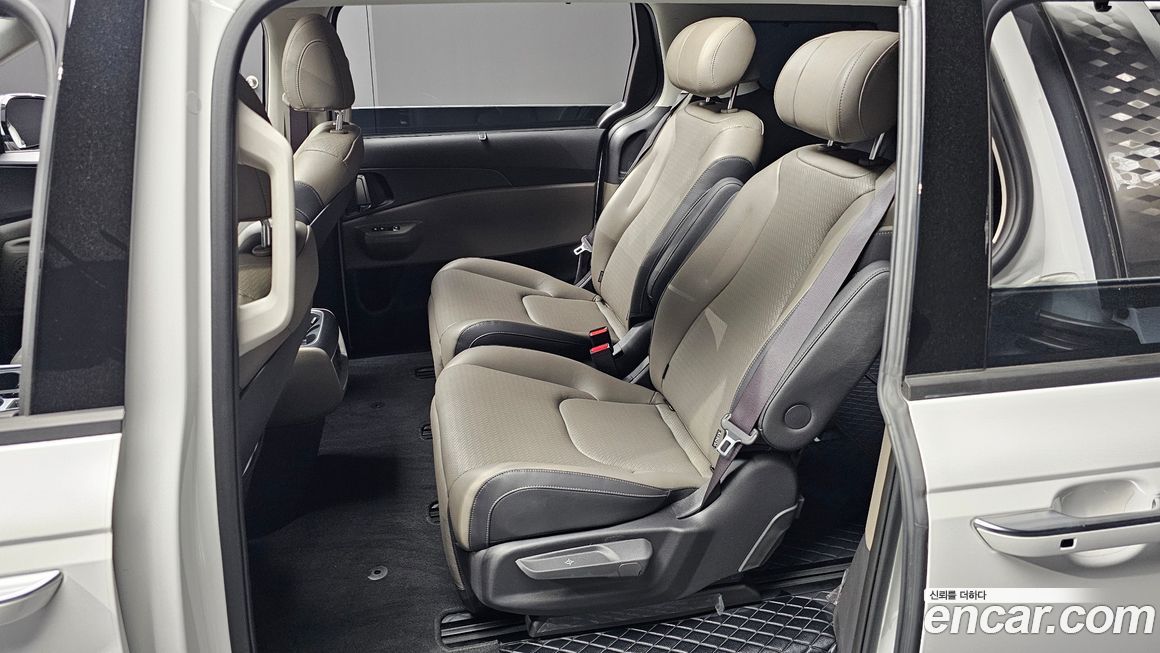 Kia Canival 2025
