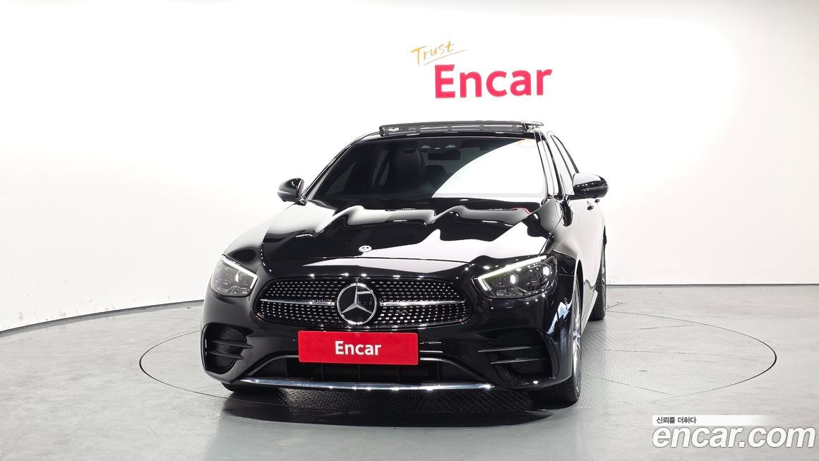 Mercedes-Benz E-Class 2022