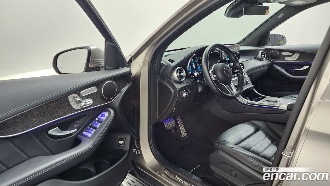 Mercedes-Benz GLC-Class 2022