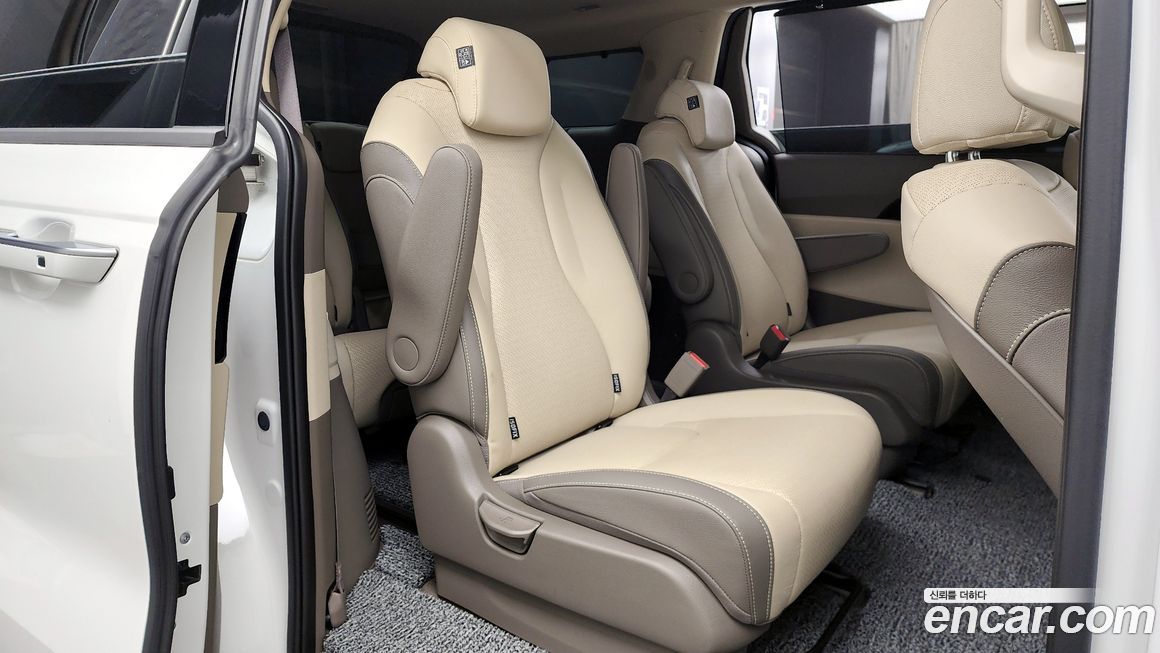 Kia Canival 2025