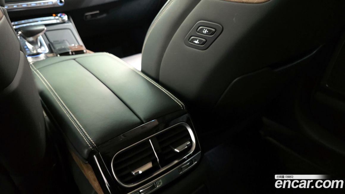 Genesis G90 2021