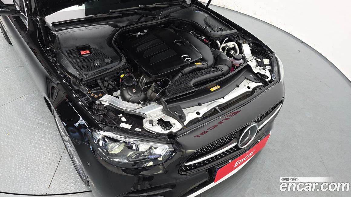 Mercedes-Benz E-Class 2022