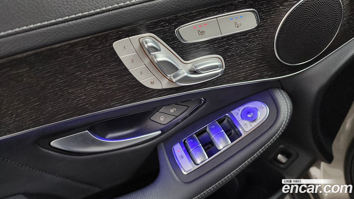 Mercedes-Benz GLC-Class 2022