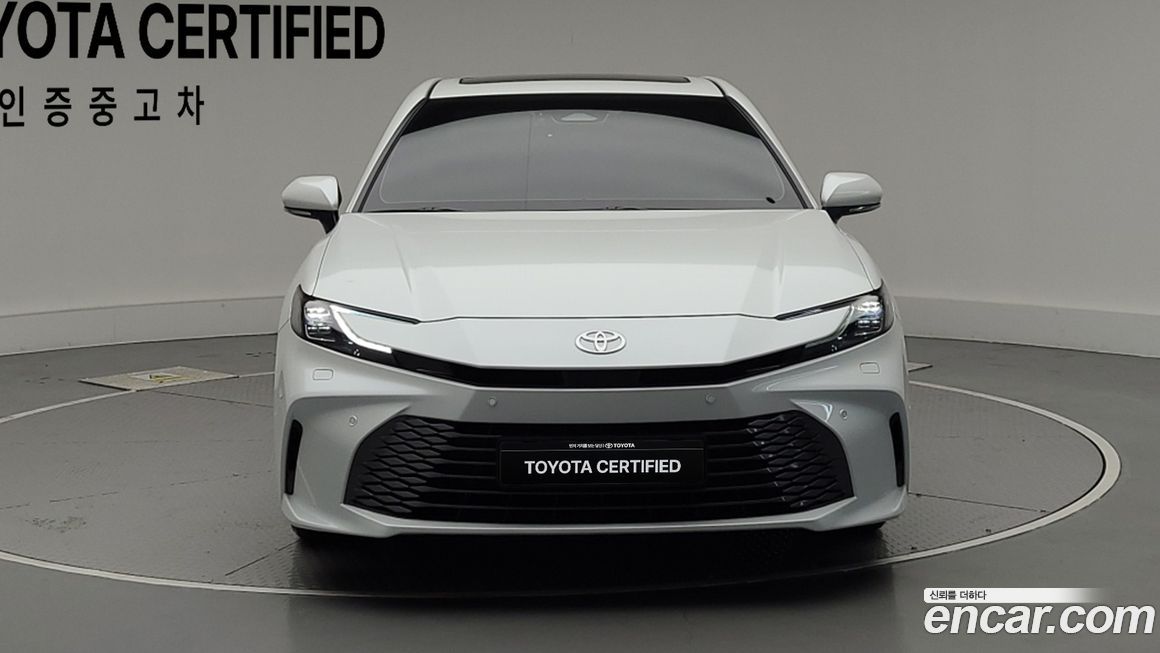 Toyota Camry 2025