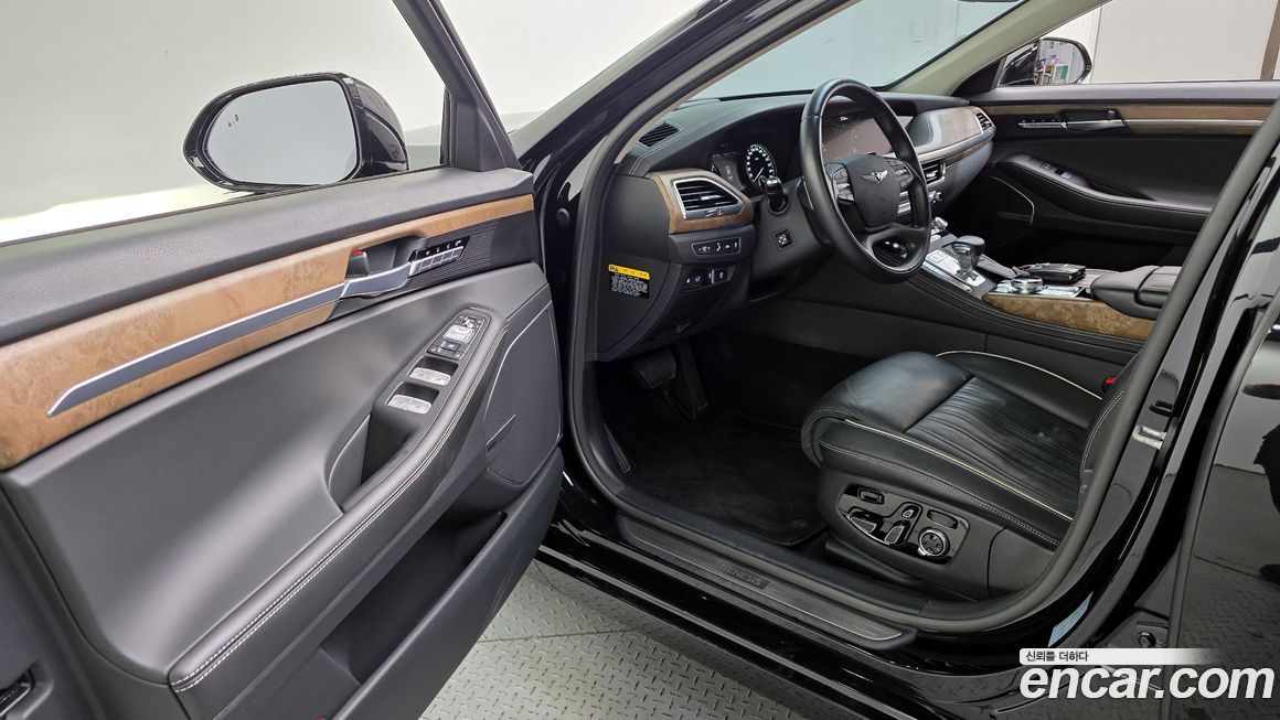Genesis G90 2021
