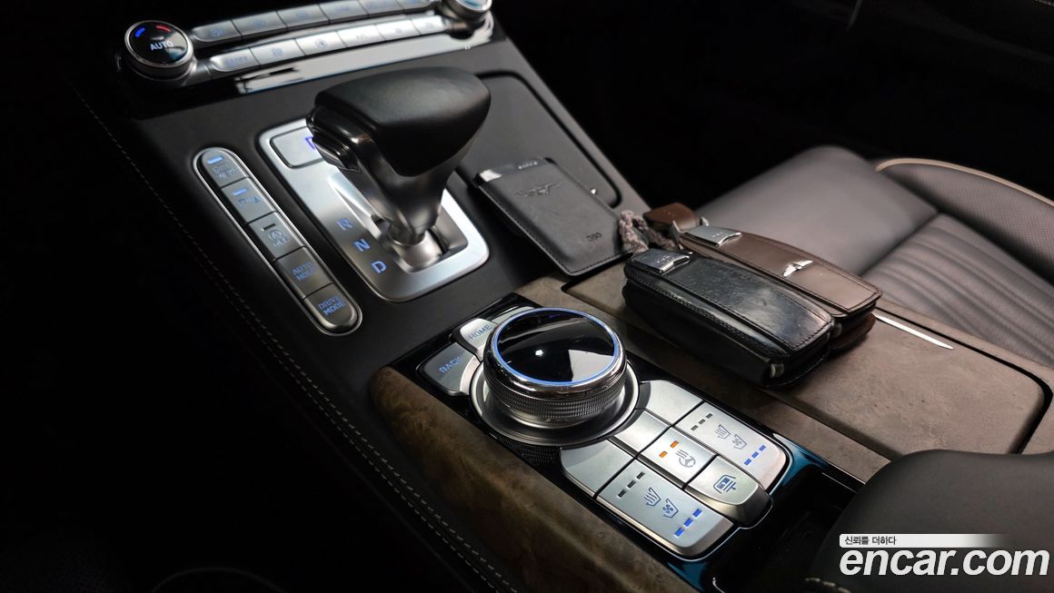 Genesis G90 2021