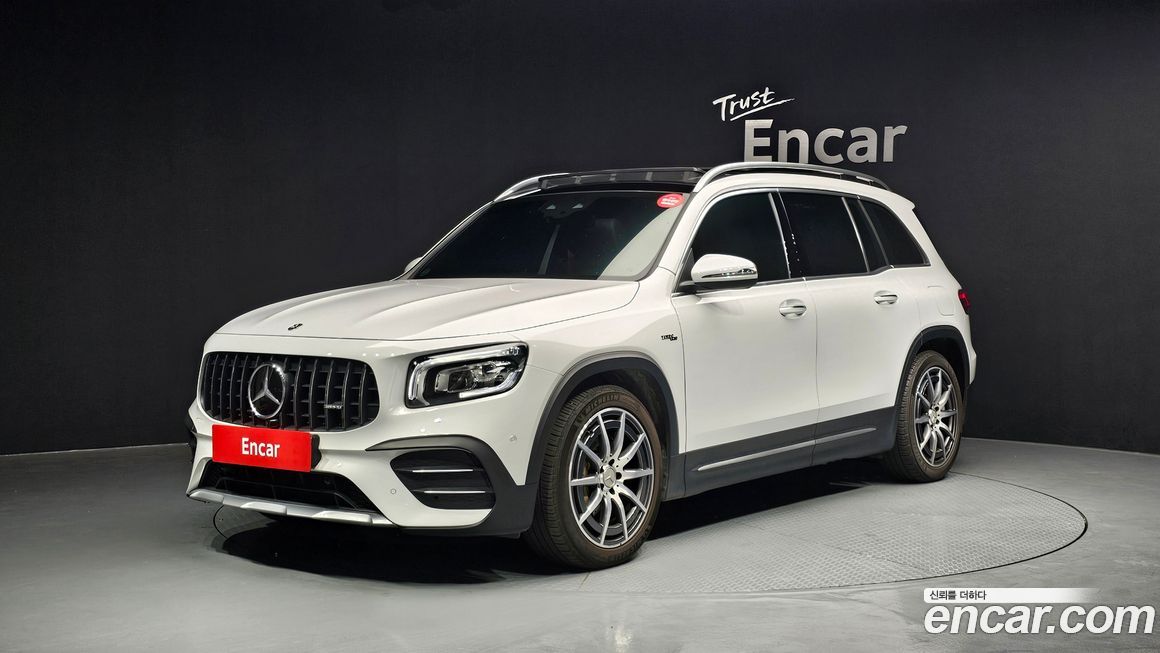 Mercedes-Benz GLB-Class 2023