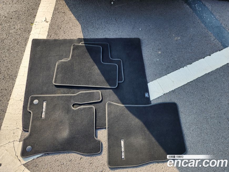 Mercedes-Benz EQB 2023