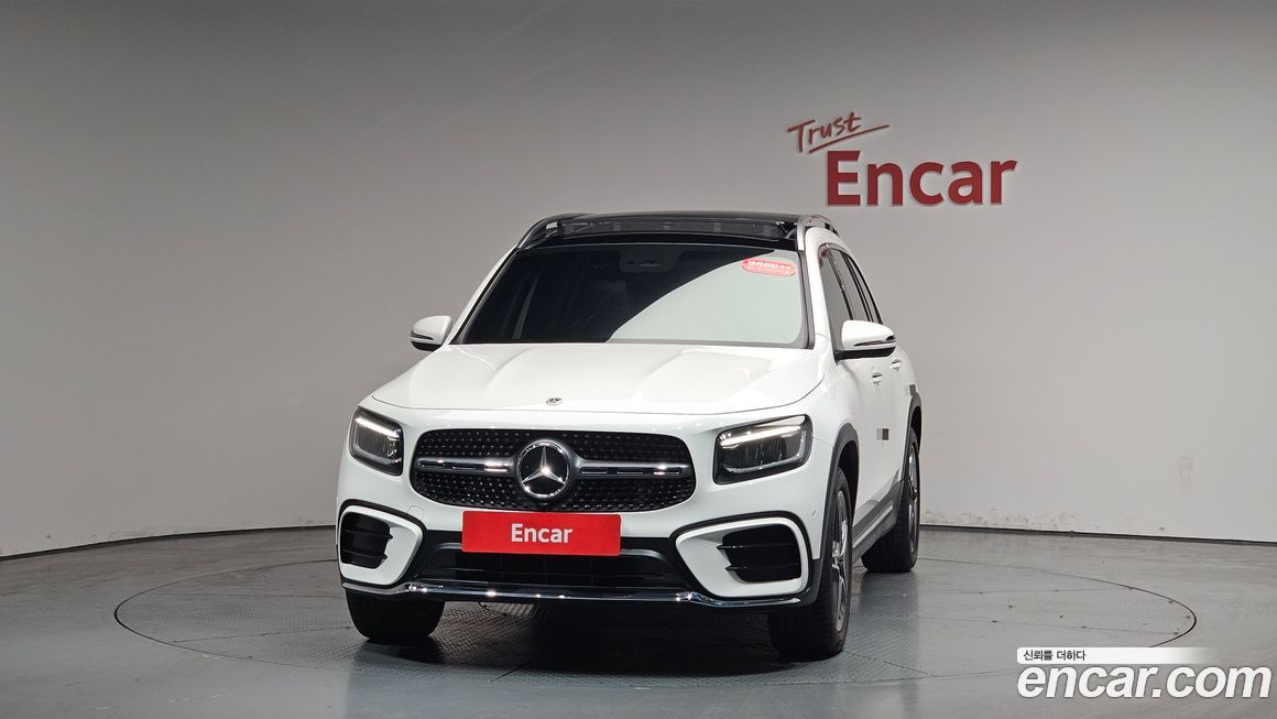 Mercedes-Benz GLB-Class 2025