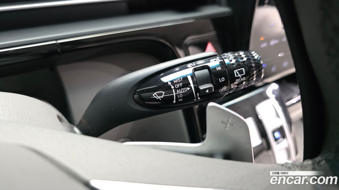Hyundai Staria 2025