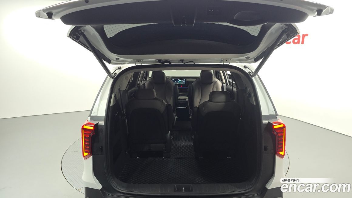 Kia Canival 2025