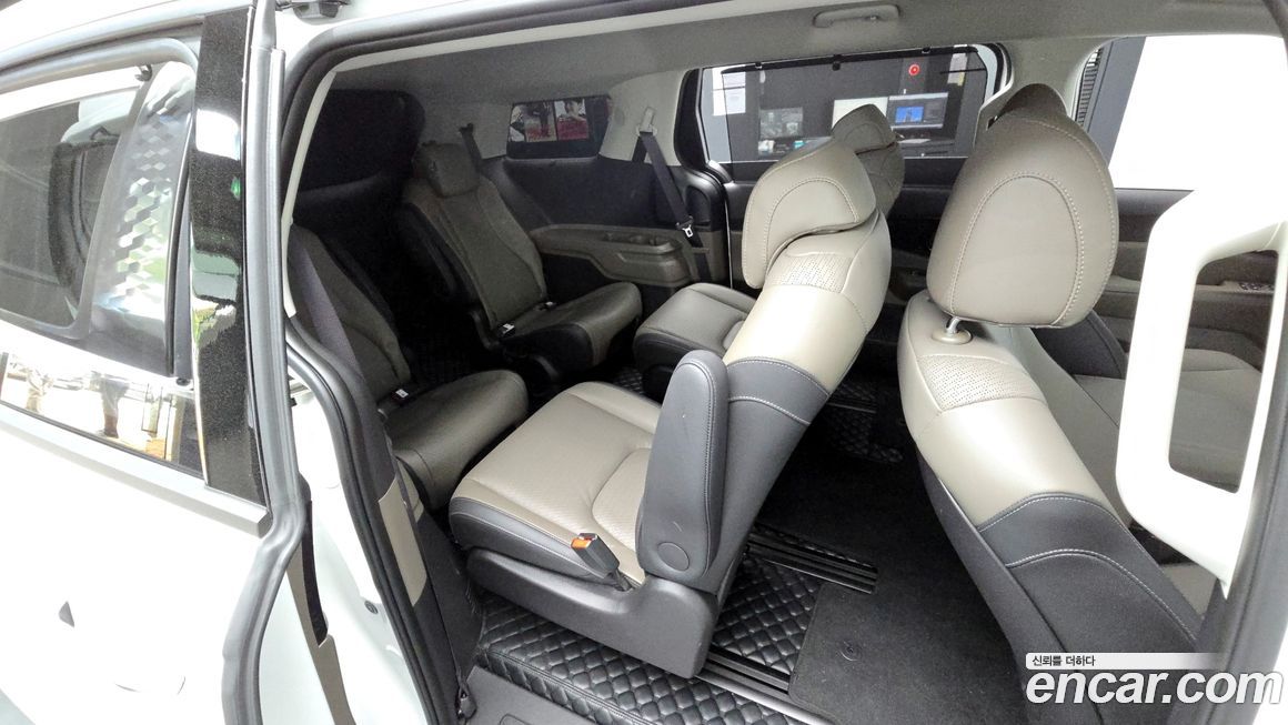Kia Canival 2025