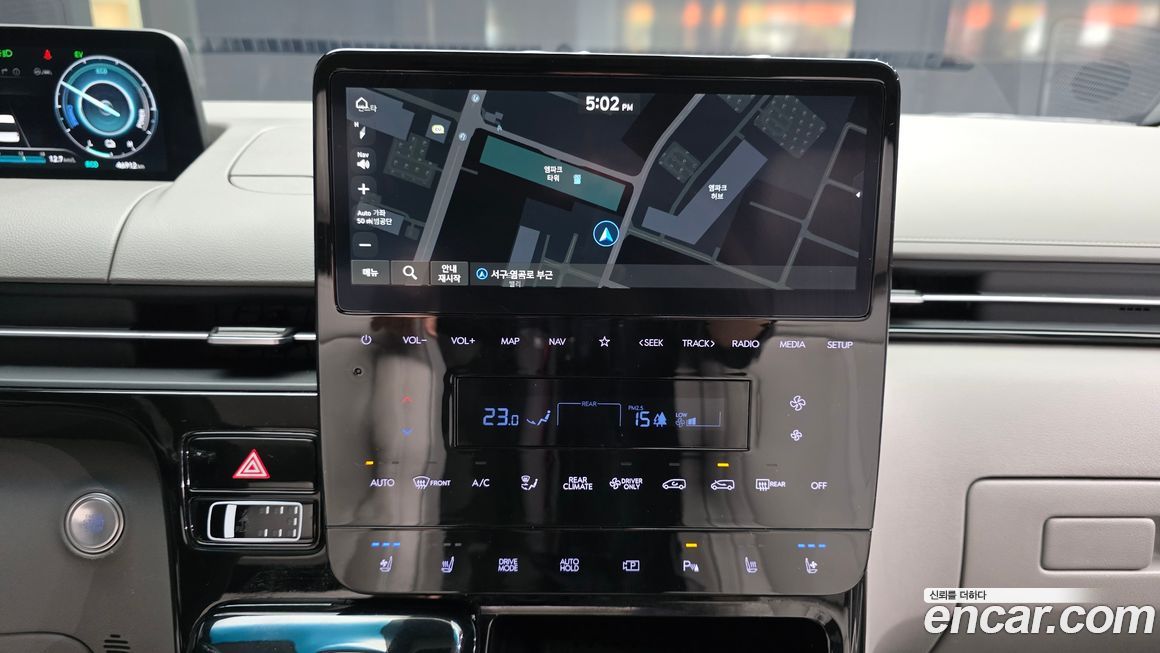Hyundai Staria 2025