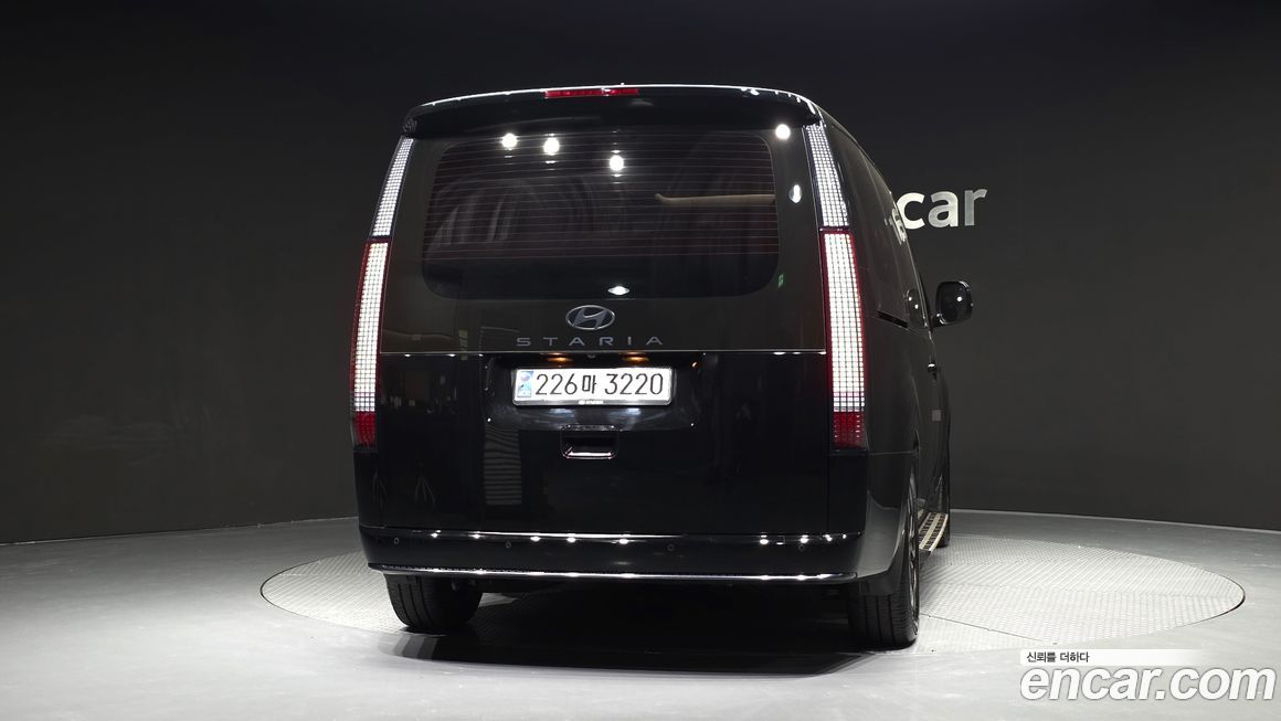 Hyundai Staria 2025