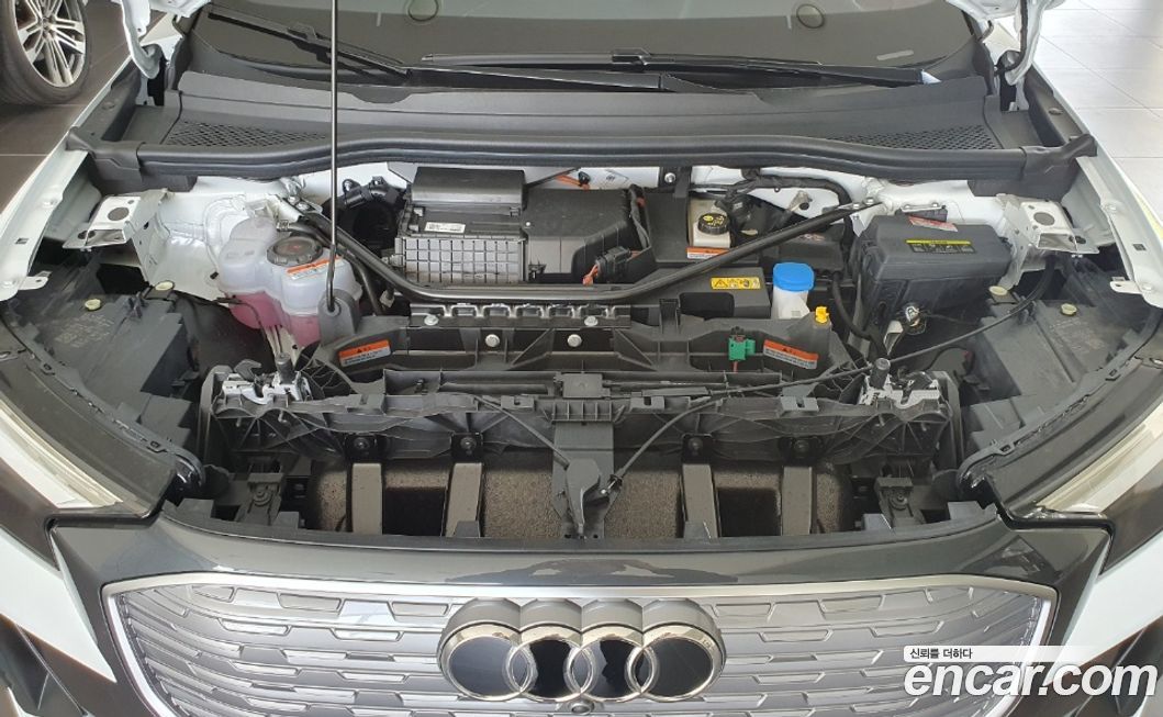 Audi Q4 e-tron 2025