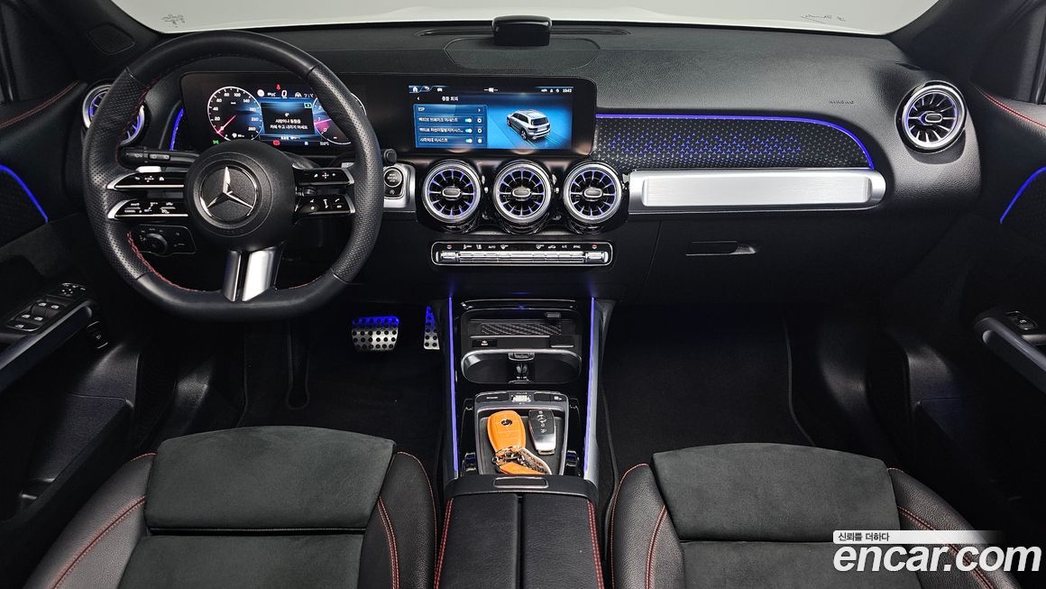 Mercedes-Benz GLB-Class 2025