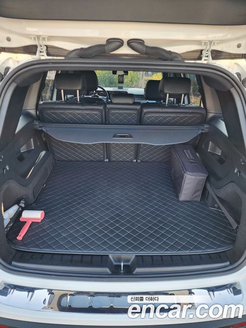 Mercedes-Benz EQB 2023