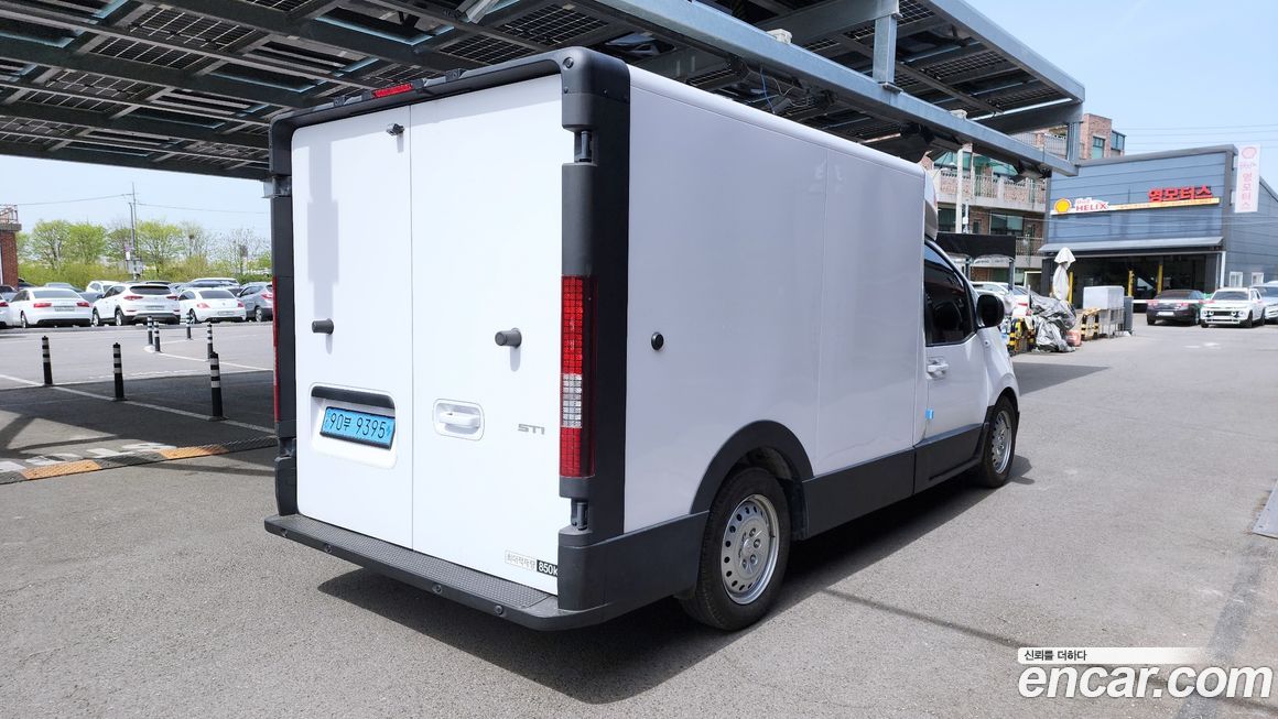 Hyundai ST1 2025