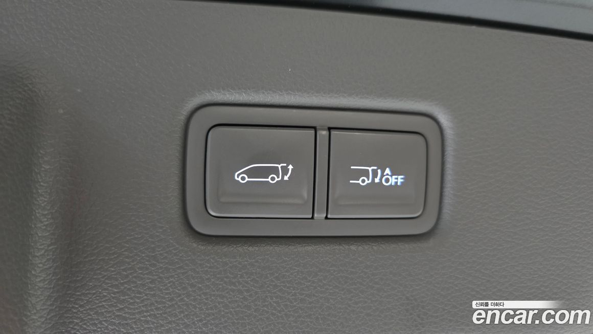 Hyundai Staria 2025