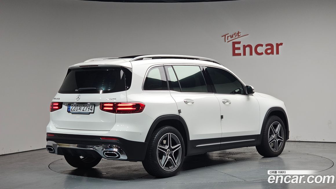 Mercedes-Benz GLB-Class 2025