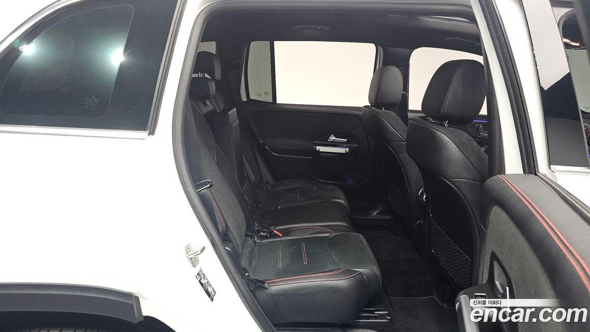 Mercedes-Benz GLB-Class 2025