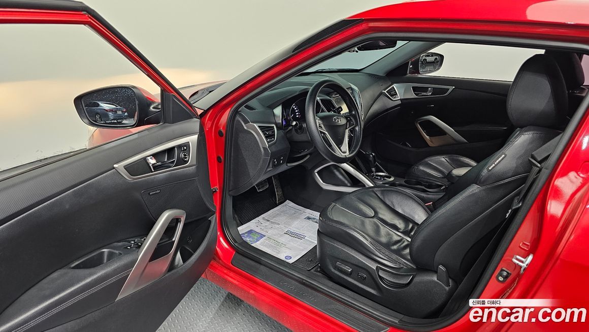 Hyundai Veloster 2012