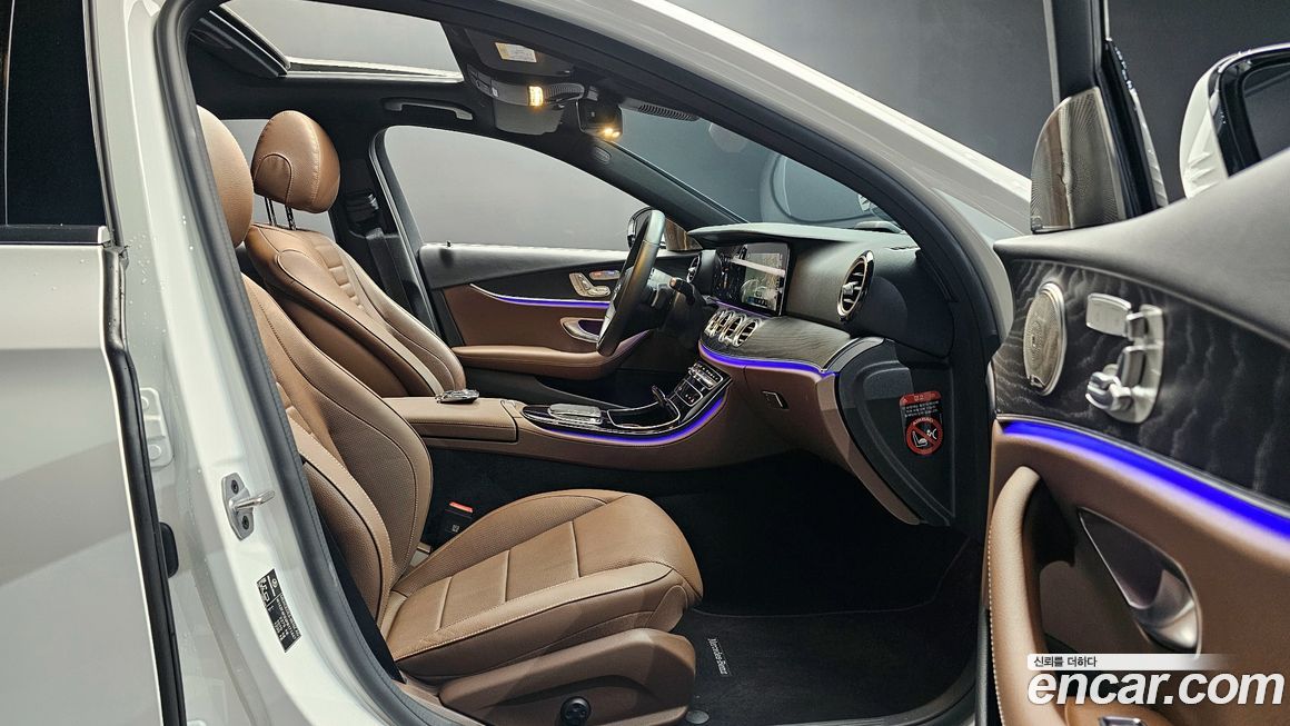 Mercedes-Benz E-Class 2023