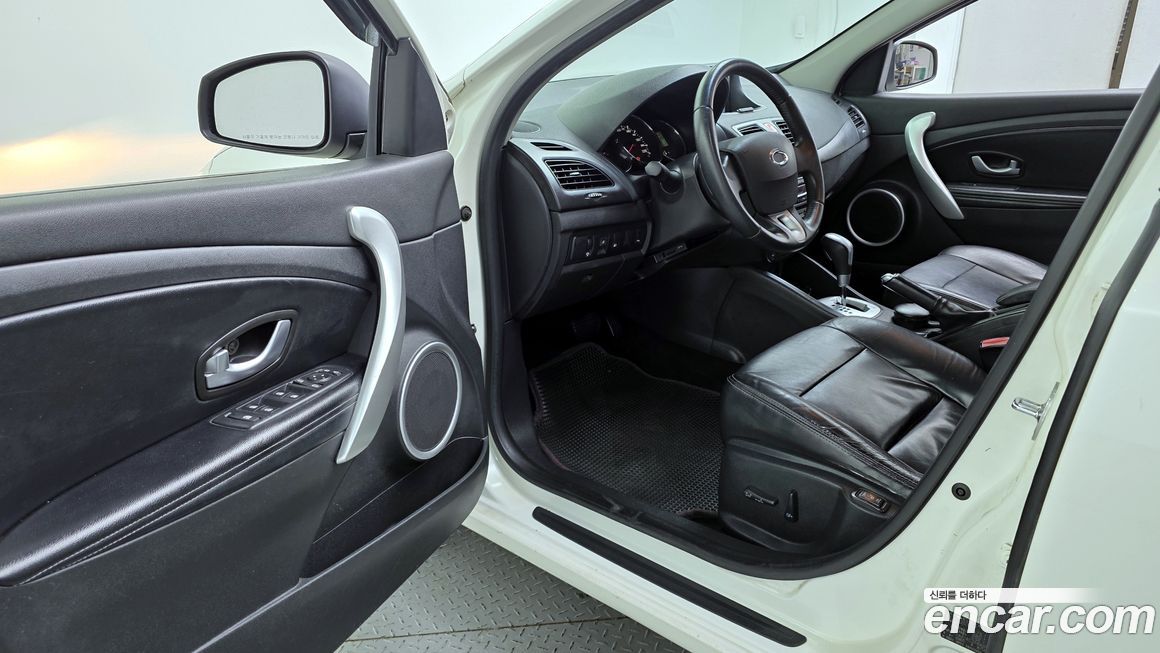 Renault-KoreaSamsung SM3 2011