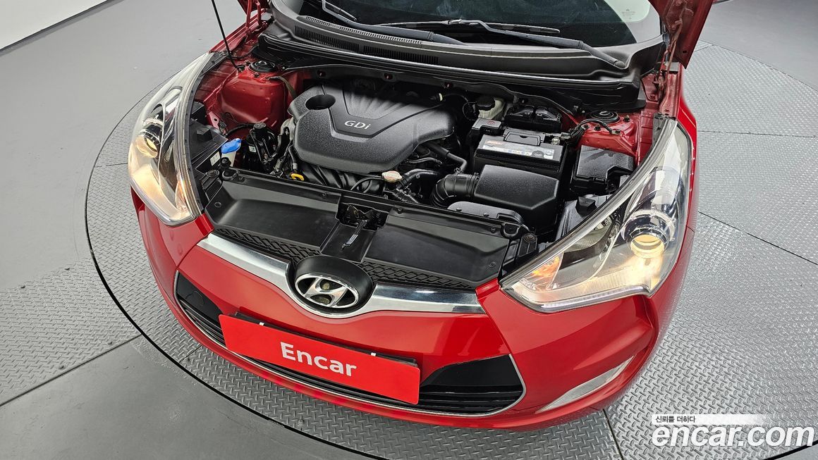 Hyundai Veloster 2012