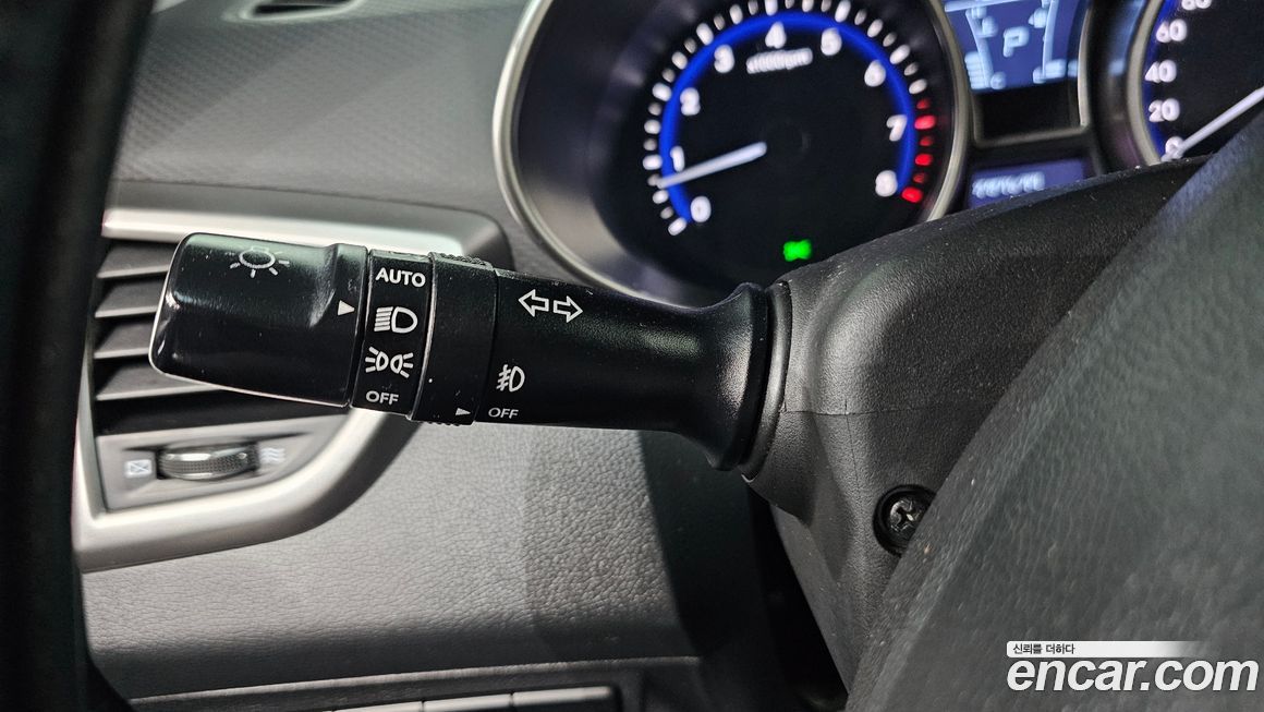 Hyundai Veloster 2012