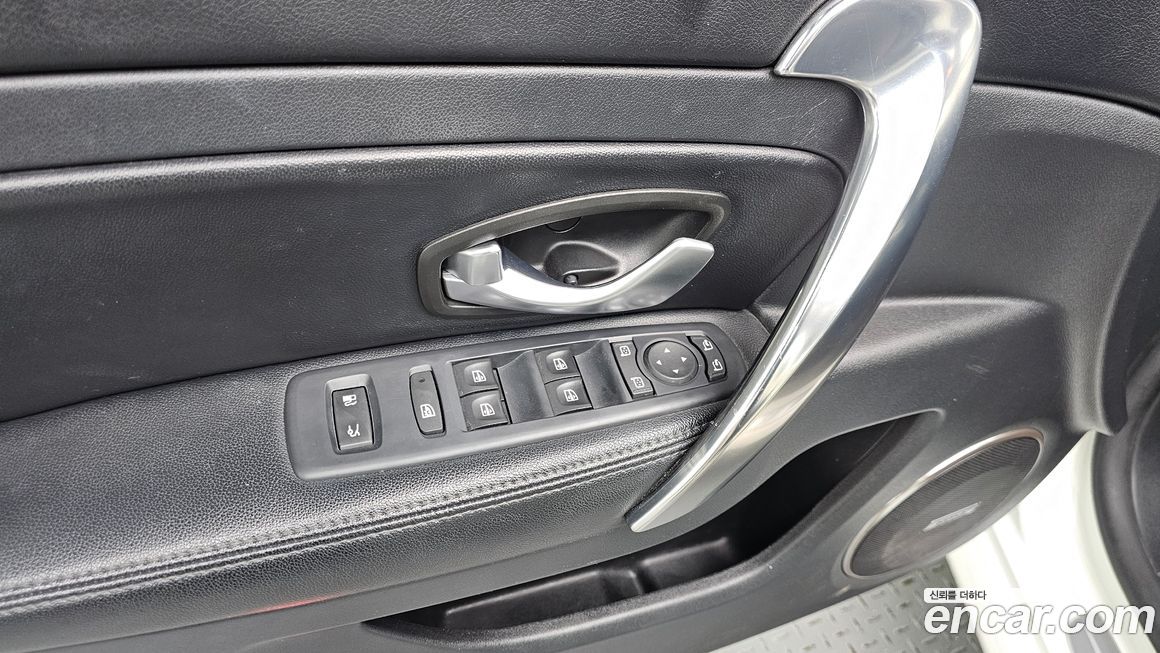 Renault-KoreaSamsung SM5  2011