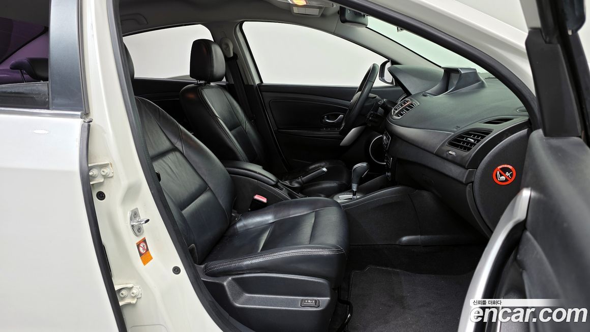 Renault-KoreaSamsung SM3 2011