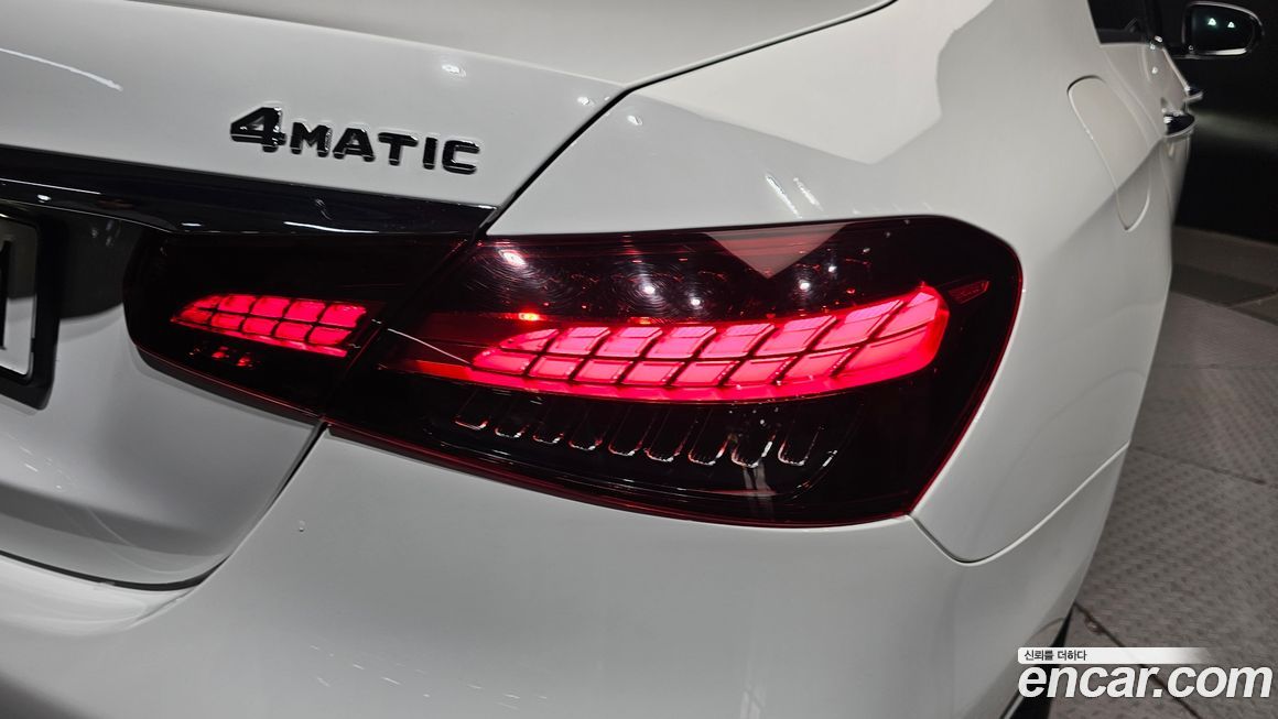 Mercedes-Benz E-Class 2023