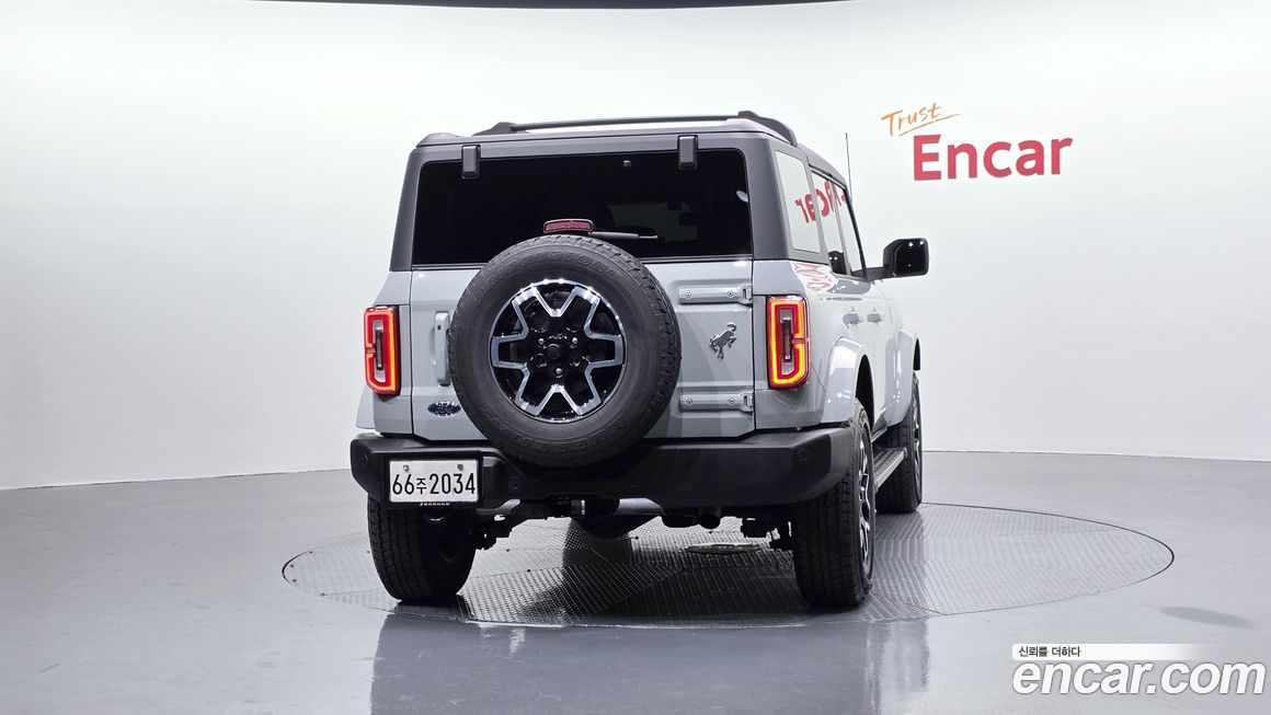 Ford Bronco 2022