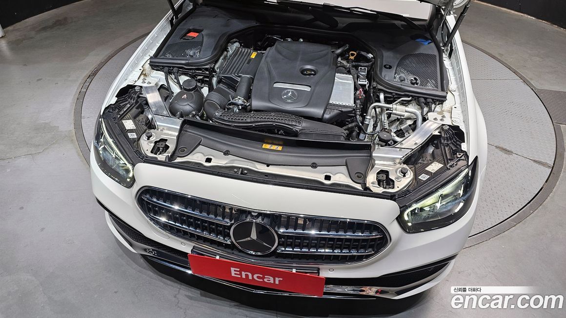 Mercedes-Benz E-Class 2023