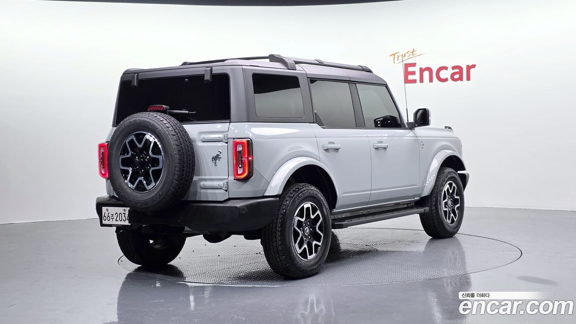 Ford Bronco 2022