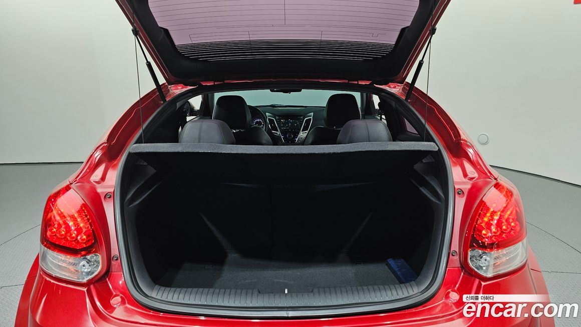 Hyundai Veloster 2012