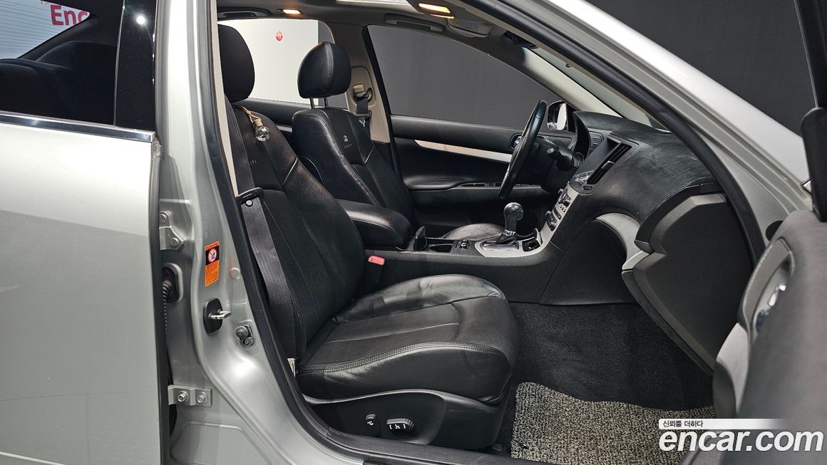 Infiniti G 2009