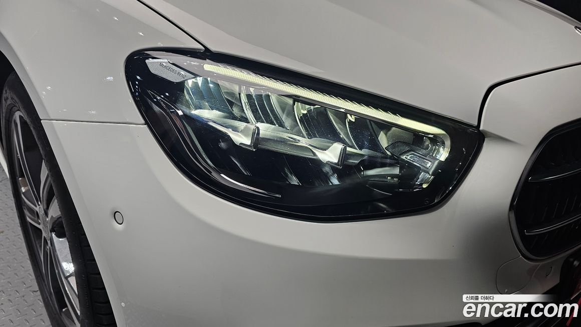 Mercedes-Benz E-Class 2023