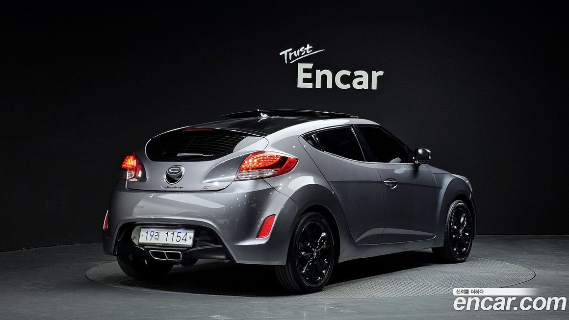 Hyundai Veloster 2012