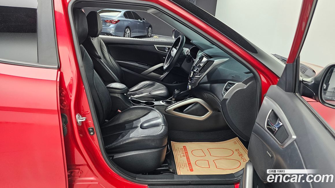 Hyundai Veloster 2012