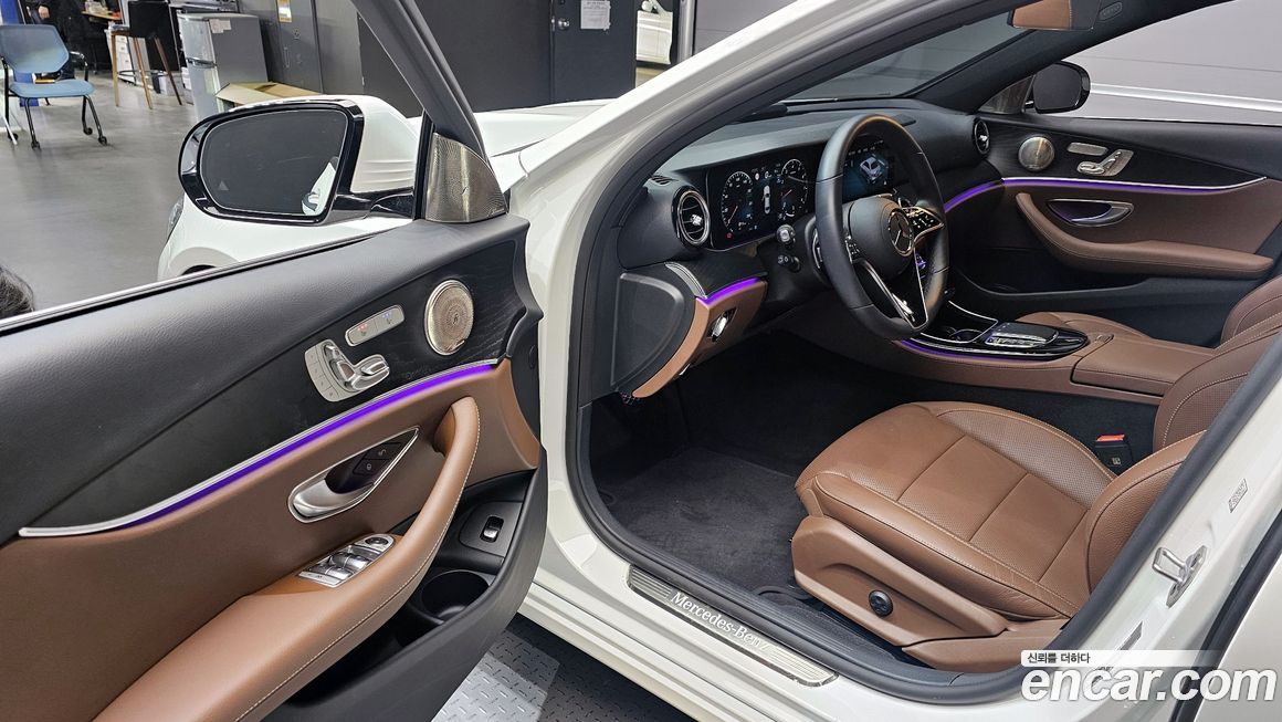 Mercedes-Benz E-Class 2023