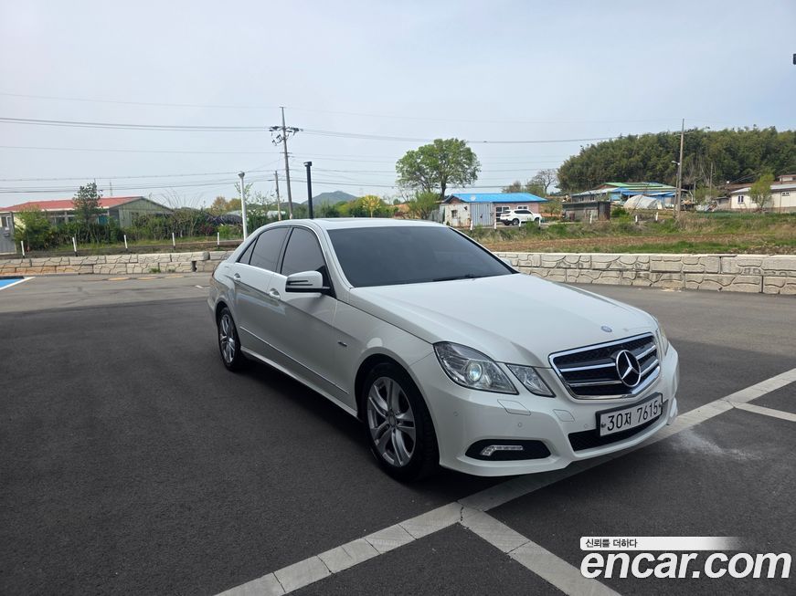 Mercedes-Benz E-Class 2010