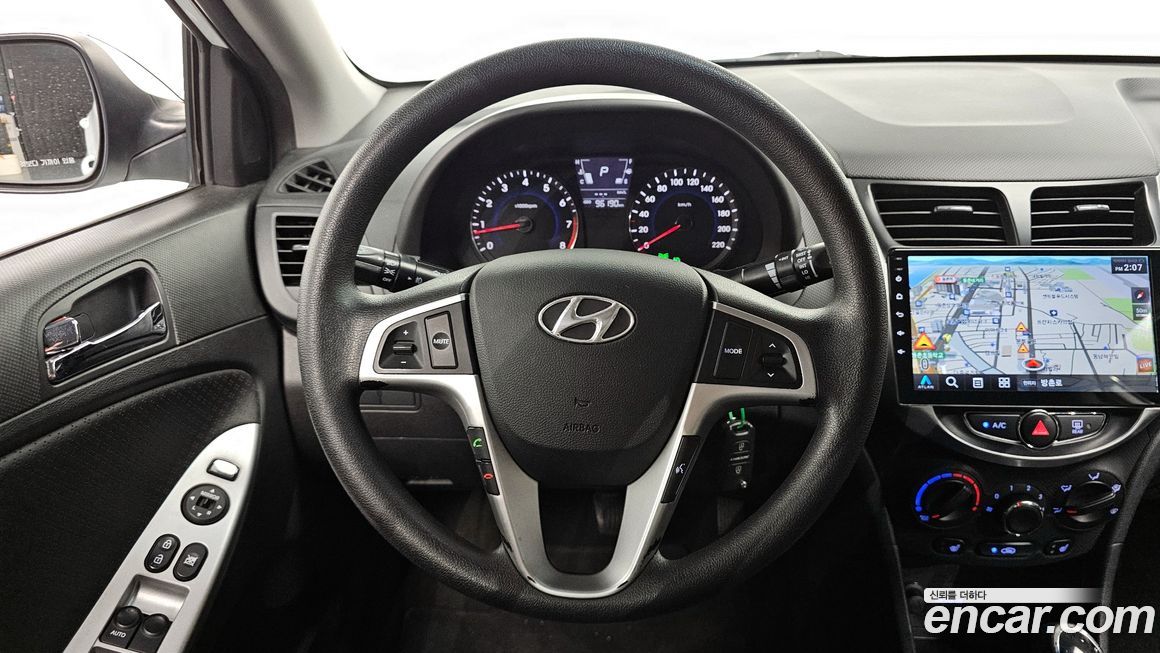 Hyundai Accent 2011