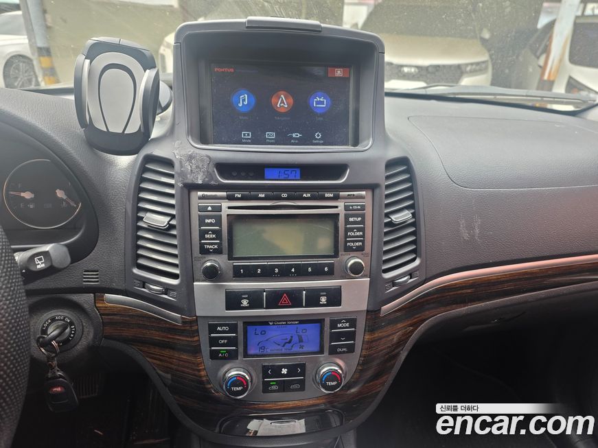 Hyundai Santafe 2011