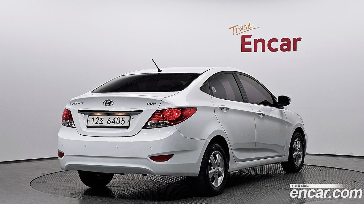 Hyundai Accent 2011