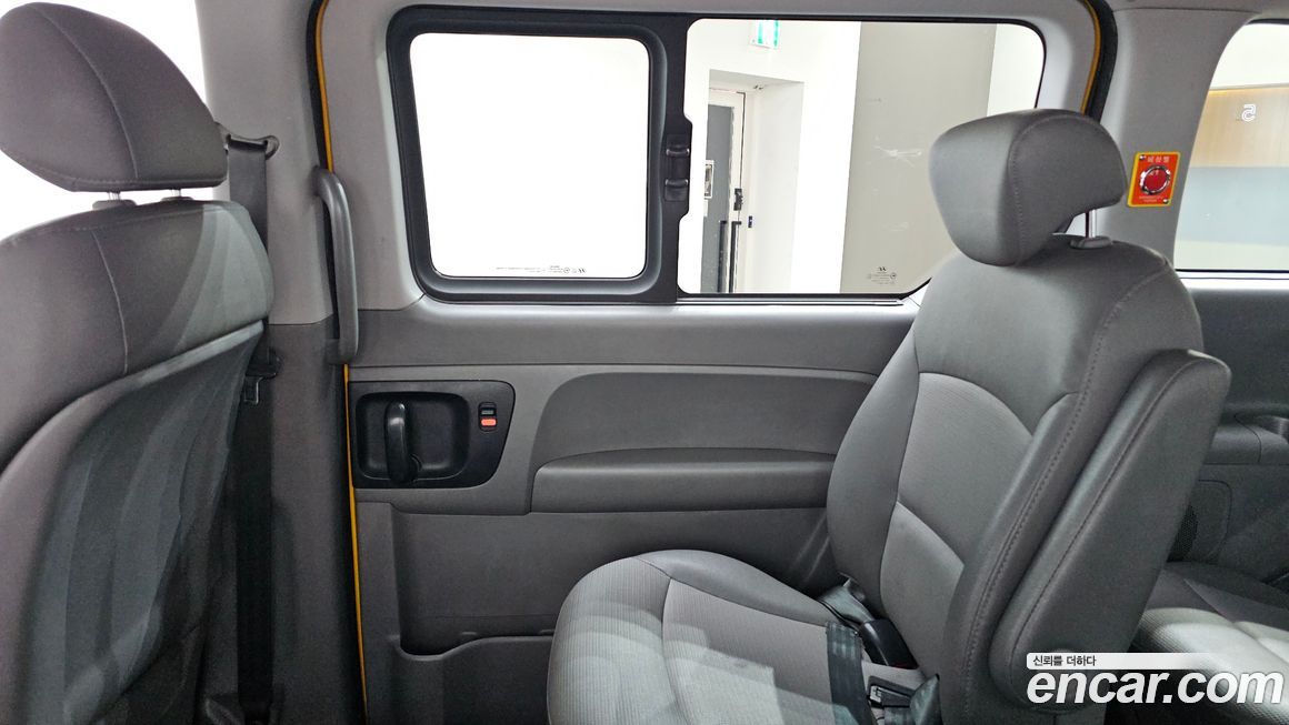 Hyundai Starex 2011