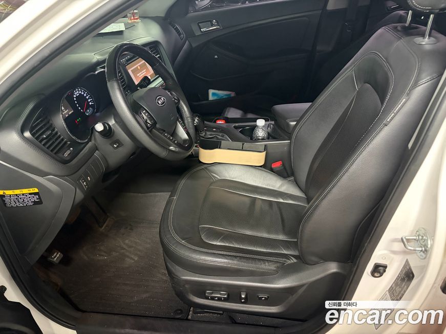 Kia K5 2011