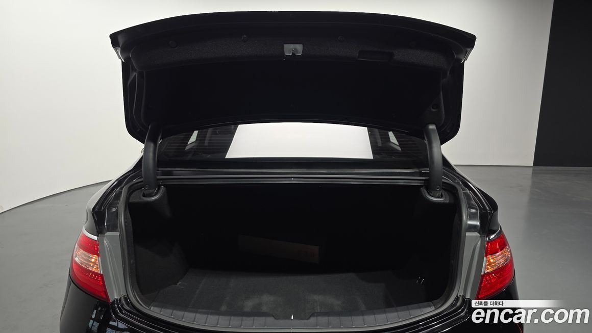 Hyundai Grandeur 2015